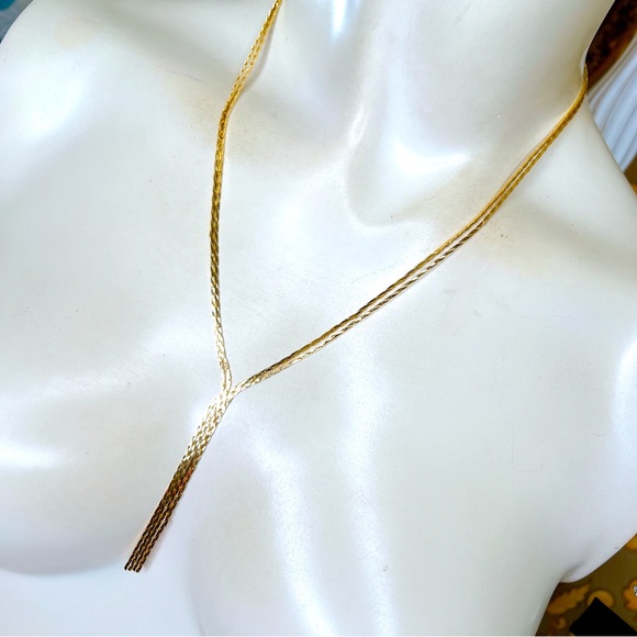 Y shape 18k yellow gold plated 16” to 18” necklace - Picture 2 of 2